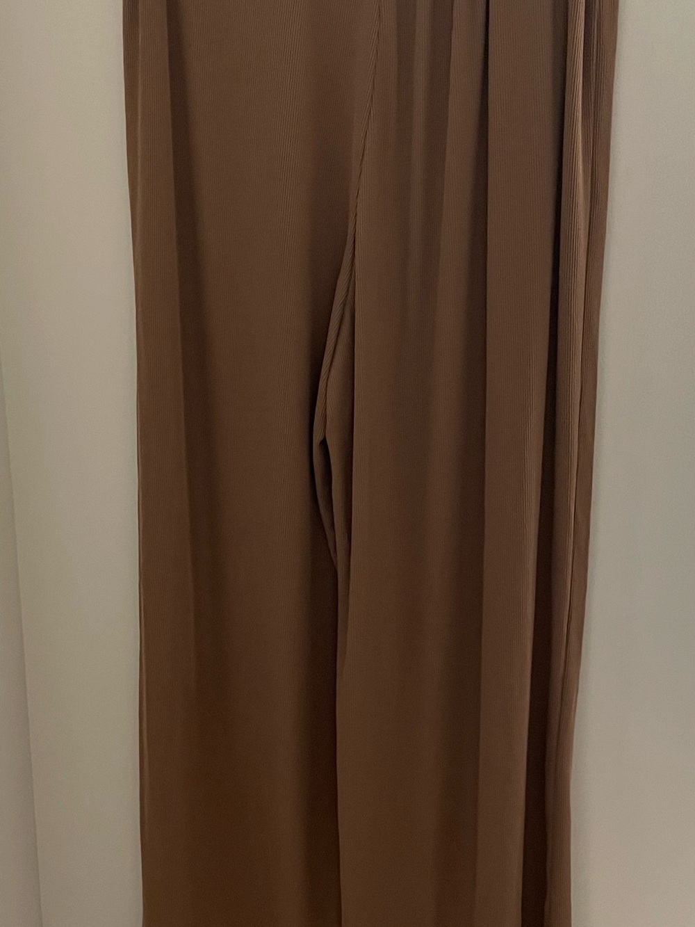 Sleeveless Ribbed Tank Top & Pant Set - Picture 5 of 5